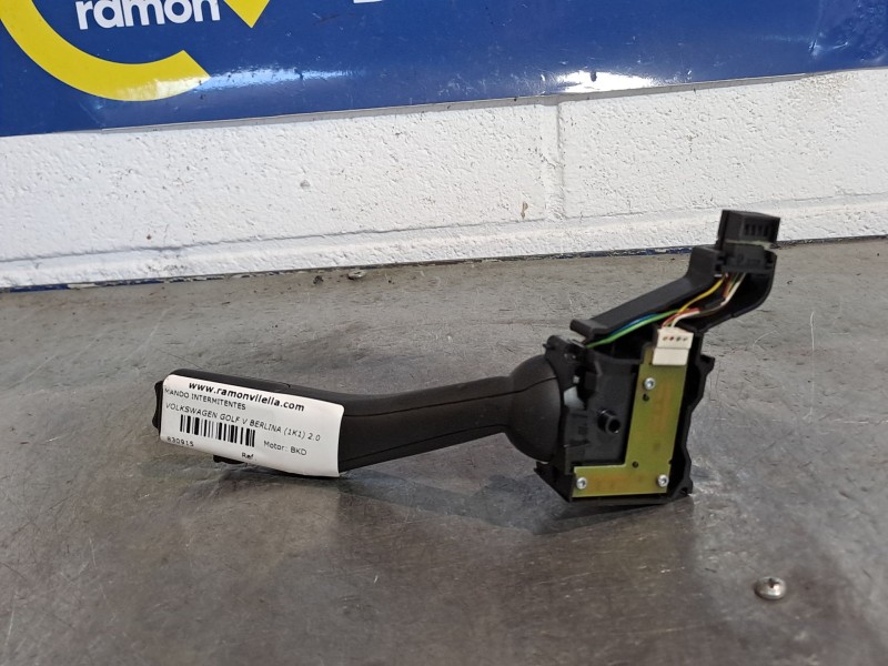 Recambio de mando intermitentes para volkswagen golf v berlina (1k1) 2.0 tdi | 0.03 - 0.08 2.0 tdi | 0.03 - 0.08 referencia OEM 