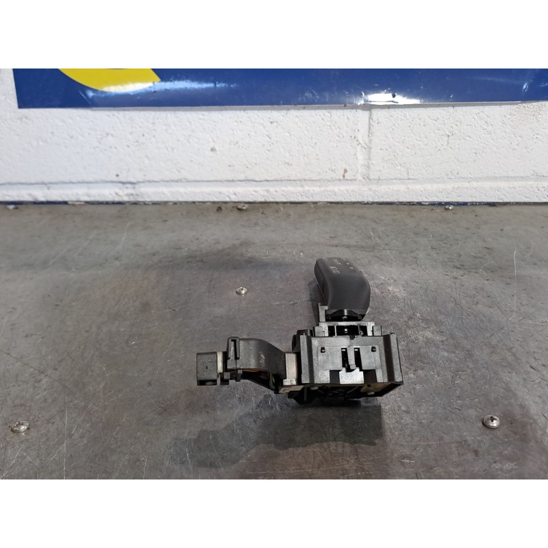 Recambio de mando intermitentes para volkswagen golf v berlina (1k1) 2.0 tdi | 0.03 - 0.08 2.0 tdi | 0.03 - 0.08 referencia OEM 