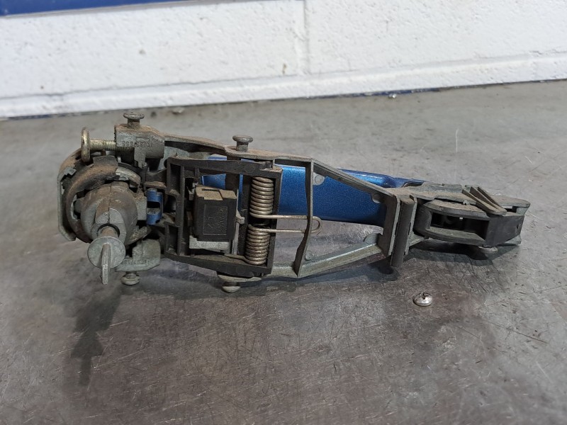 Recambio de maneta exterior delantera izquierda para volkswagen golf v berlina (1k1) 2.0 tdi | 0.03 - 0.08 2.0 tdi | 0.03 - 0.08