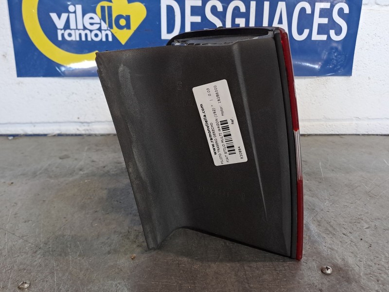 Recambio de piloto trasero derecho para fiat stilo multi wagon (192)  | 0.03 - ...  | 0.03 - ... referencia OEM IAM    Recambio de piloto trasero derecho para fiat stilo multi wagon (192)  | 0.03 - ...  | 0.03 - ... referencia OEM IAM