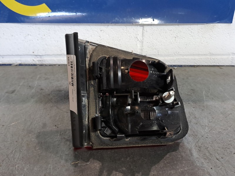 Recambio de piloto porton derecho para citroen c5 berlina business referencia OEM IAM    Recambio de piloto porton derecho para citroen c5 berlina business referencia OEM IAM