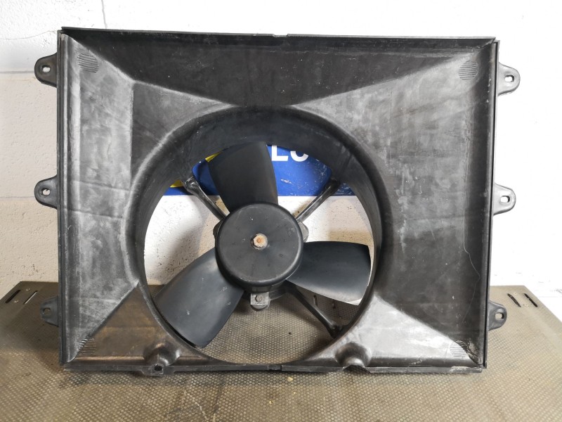 Recambio de electroventilador para volkswagen caravelle caravelle 2.4 d referencia OEM IAM    Recambio de electroventilador para volkswagen caravelle caravelle 2.4 d referencia OEM IAM