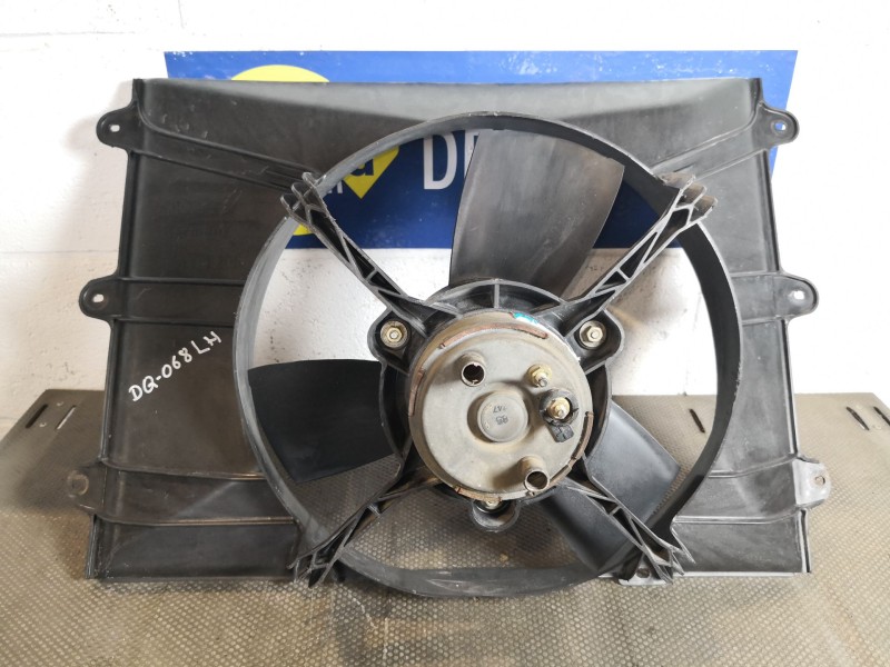 Recambio de electroventilador para volkswagen caravelle caravelle 2.4 d referencia OEM IAM    Recambio de electroventilador para volkswagen caravelle caravelle 2.4 d referencia OEM IAM