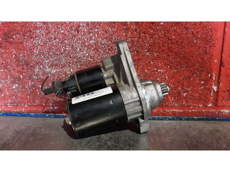 Recambio de motor arranque para volkswagen polo (9n1) 1.2 12v | 0.01 - ... 1.2 12v | 0.01 - ... referencia OEM IAM 0001120400 02