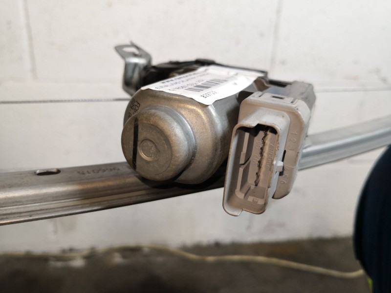 Recambio de elevalunas delantero derecho para citroen c3 1.4 hdi sx plus referencia OEM IAM    Recambio de elevalunas delantero derecho para citroen c3 1.4 hdi sx plus referencia OEM IAM