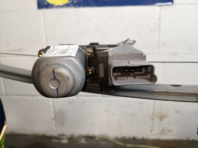 Recambio de elevalunas delantero izquierdo para citroen c3 1.4 hdi sx plus referencia OEM IAM   