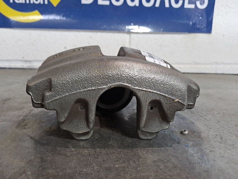 Recambio de pinza freno delantera derecha para seat leon (1p1)  | 0.05 - ...  | 0.05 - ... referencia OEM IAM    Recambio de pinza freno delantera derecha para seat leon (1p1)  | 0.05 - ...  | 0.05 - ... referencia OEM IAM