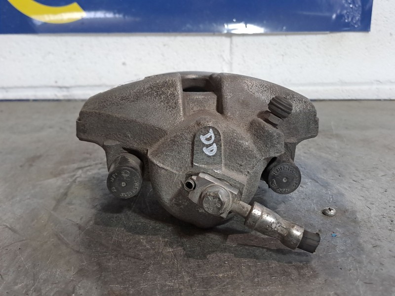 Recambio de pinza freno delantera derecha para seat leon (1p1)  | 0.05 - ...  | 0.05 - ... referencia OEM IAM    Recambio de pinza freno delantera derecha para seat leon (1p1)  | 0.05 - ...  | 0.05 - ... referencia OEM IAM