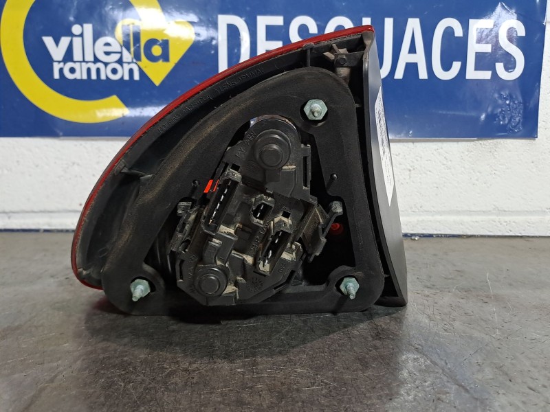 Recambio de piloto trasero derecho para seat leon (1m1)  | 0.99 - 0.06  | 0.99 - 0.06 referencia OEM IAM    Recambio de piloto trasero derecho para seat leon (1m1)  | 0.99 - 0.06  | 0.99 - 0.06 referencia OEM IAM