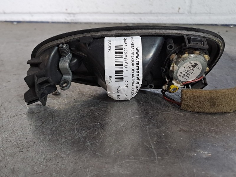 Recambio de maneta interior delantera derecha para seat leon (1p1)  | 0.05 - ...  | 0.05 - ... referencia OEM IAM   
