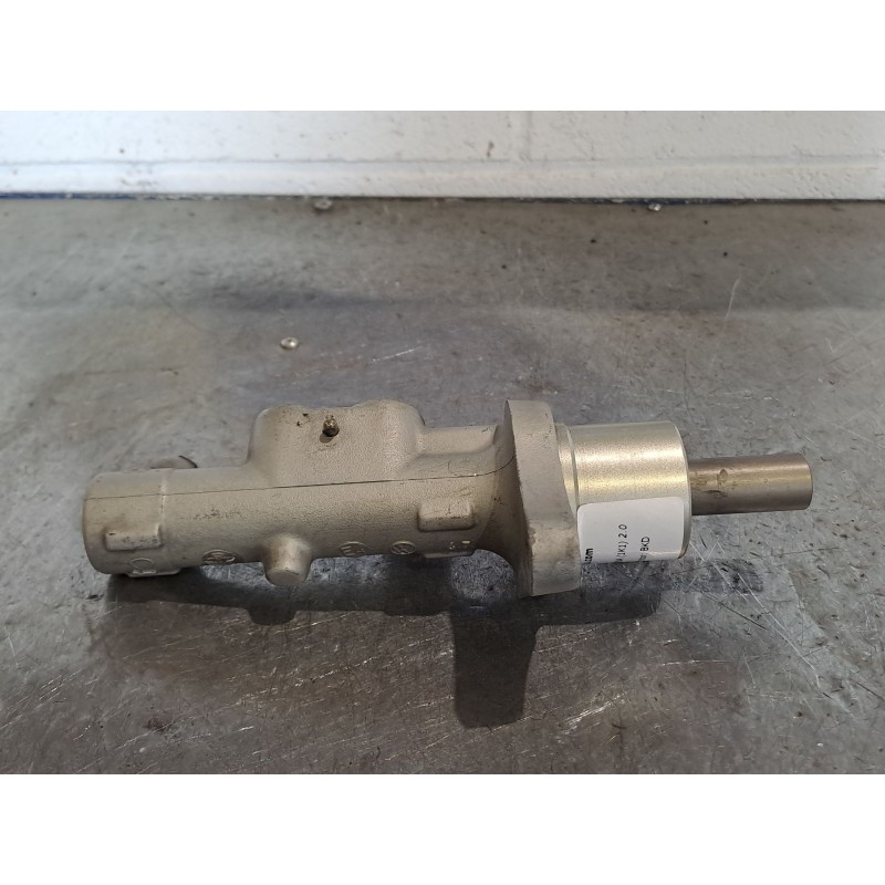 Recambio de bomba freno para volkswagen golf v berlina (1k1) 2.0 tdi | 0.03 - 0.08 2.0 tdi | 0.03 - 0.08 referencia OEM IAM   
