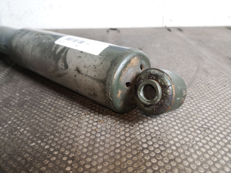 Recambio de amortiguador trasero para volkswagen caravelle caravelle 2.4 d referencia OEM IAM    Recambio de amortiguador trasero para volkswagen caravelle caravelle 2.4 d referencia OEM IAM