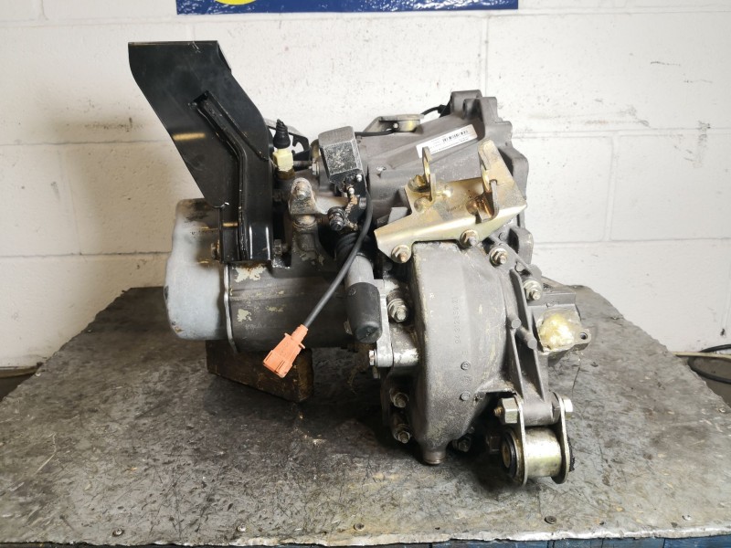 Recambio de caja cambios para citroen jumper 31c2.5d swb referencia OEM IAM 20KE04  