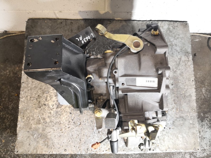 Recambio de caja cambios para citroen jumper 31c2.5d swb referencia OEM IAM 20KE04  