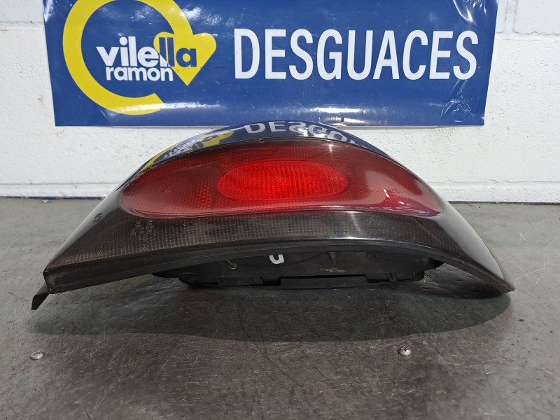 Recambio de piloto trasero derecho para renault megane i (ba0/1_) 1.9 dti referencia OEM IAM    Recambio de piloto trasero derecho para renault megane i (ba0/1_) 1.9 dti referencia OEM IAM