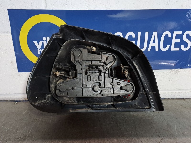 Recambio de piloto trasero derecho para renault megane i (ba0/1_) 1.9 dti referencia OEM IAM    Recambio de piloto trasero derecho para renault megane i (ba0/1_) 1.9 dti referencia OEM IAM