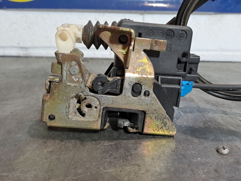 Recambio de cerradura puerta lateral izquierda para renault kangoo (f/kc0) 1.9 diesel | 0.97 - ... 1.9 diesel | 0.97 - ... refer