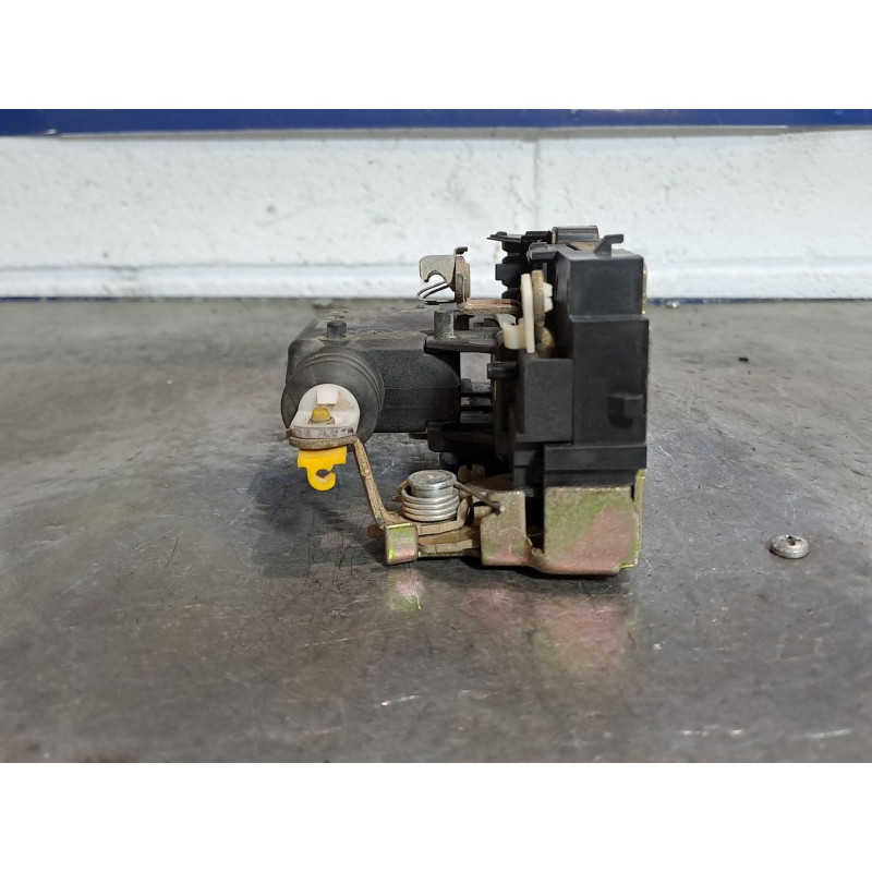 Recambio de cerradura puerta delantera derecha para renault kangoo (f/kc0) 1.9 diesel | 0.97 - ... 1.9 diesel | 0.97 - ... refer