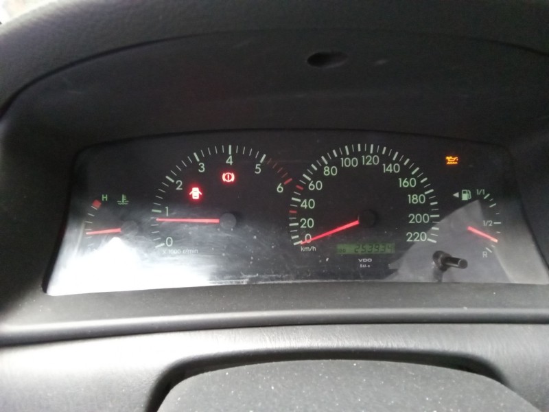 toyota corolla (e12) del año 2003