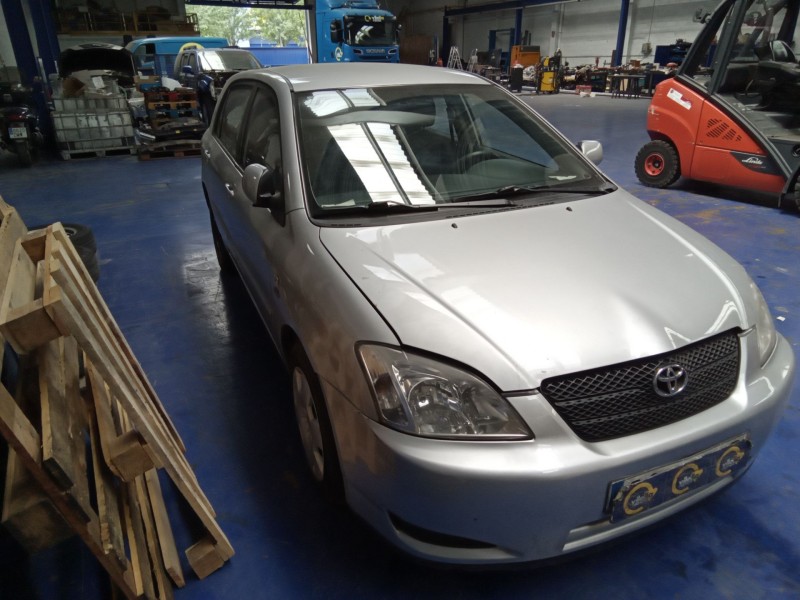 toyota corolla (e12) del año 2003