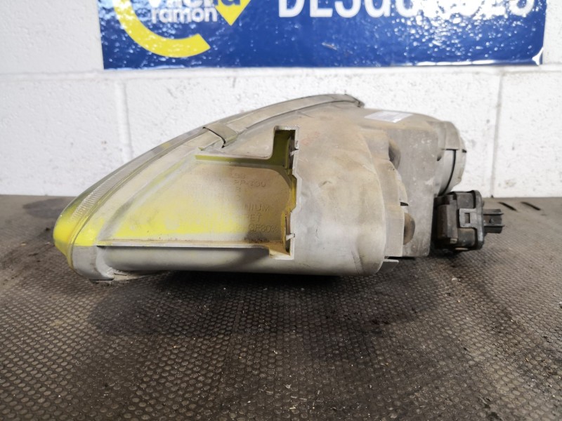 Recambio de faro derecho para hyundai coupe (j2) 1.6 16v referencia OEM IAM   