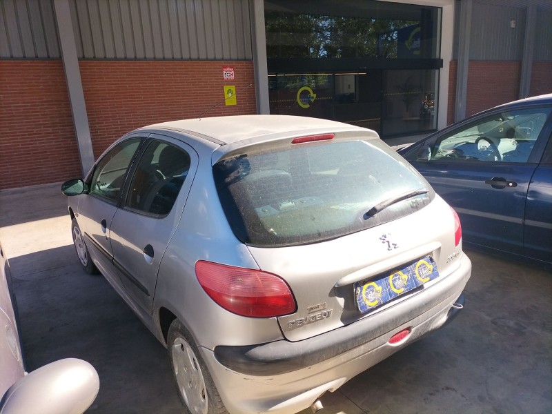 peugeot 206 berlina del año 2000 peugeot 206 berlina del año 2000