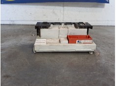 Recambio de pantalla multifuncion para renault megane ii classic berlina  | 0.03 - ...  | 0.03 - ... referencia OEM IAM 82001078 2