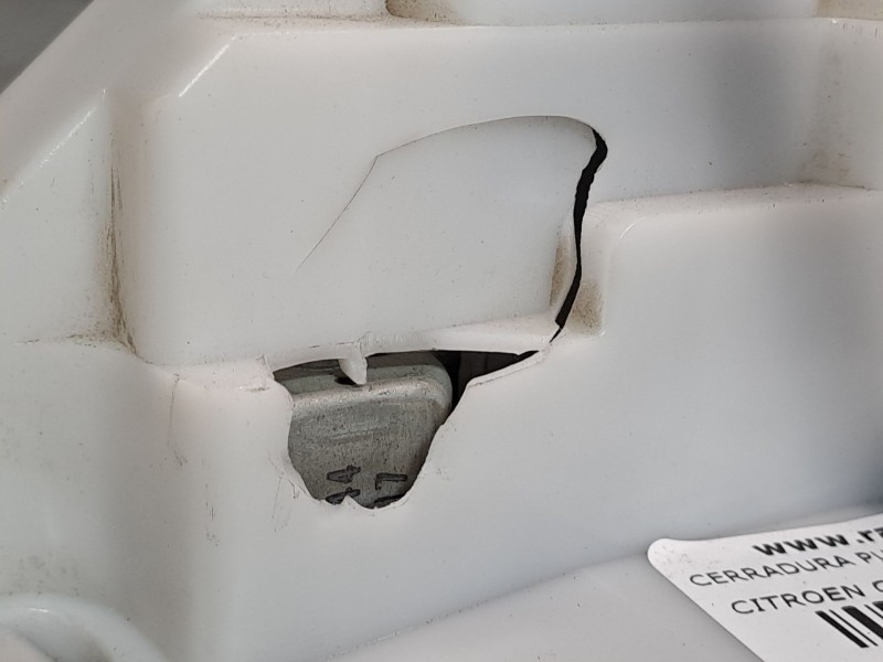 Recambio de cerradura puerta delantera derecha para citroen c2 referencia OEM IAM 52187780  