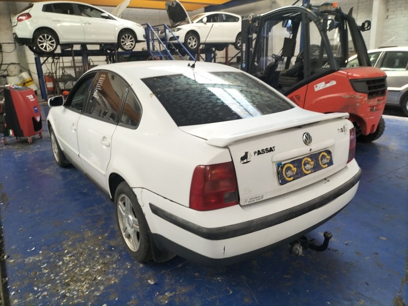 volkswagen passat berlina (3b2) del año 1998 volkswagen passat berlina (3b2) del año 1998