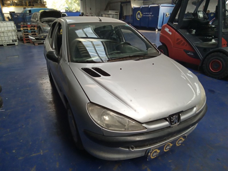 peugeot 206 berlina del año 2000 peugeot 206 berlina del año 2000