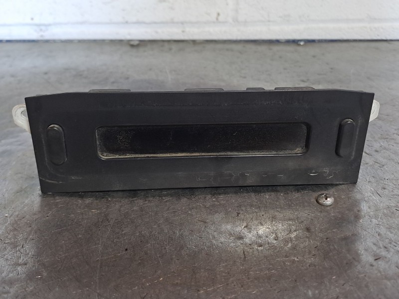 Recambio de pantalla multifuncion para peugeot partner (s2) 1.9 diesel referencia OEM IAM 96616373XT 281168388A 