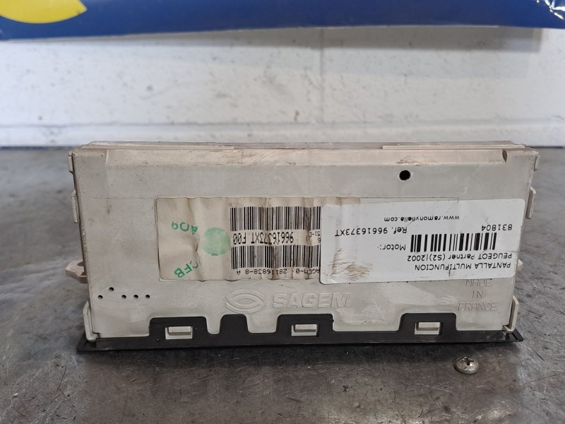 Recambio de pantalla multifuncion para peugeot partner (s2) 1.9 diesel referencia OEM IAM 96616373XT 281168388A 