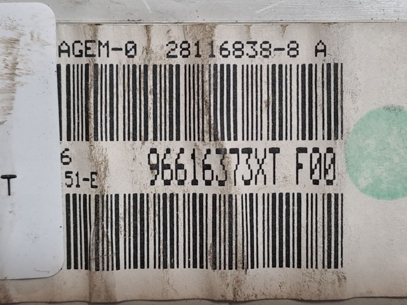 Recambio de pantalla multifuncion para peugeot partner (s2) 1.9 diesel referencia OEM IAM 96616373XT 281168388A 