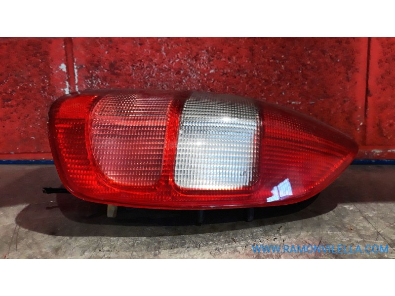 Recambio de piloto trasero derecho para mitsubishi space star (dg0) 1600 comfort | 05.01 - ... 1600 comfort | 05.01 - ... refere