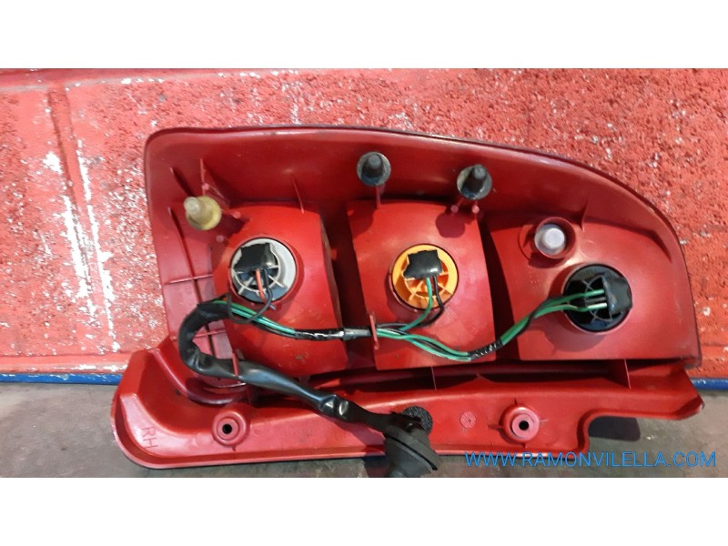 Recambio de piloto trasero derecho para mitsubishi space star (dg0) 1600 comfort | 05.01 - ... 1600 comfort | 05.01 - ... refere