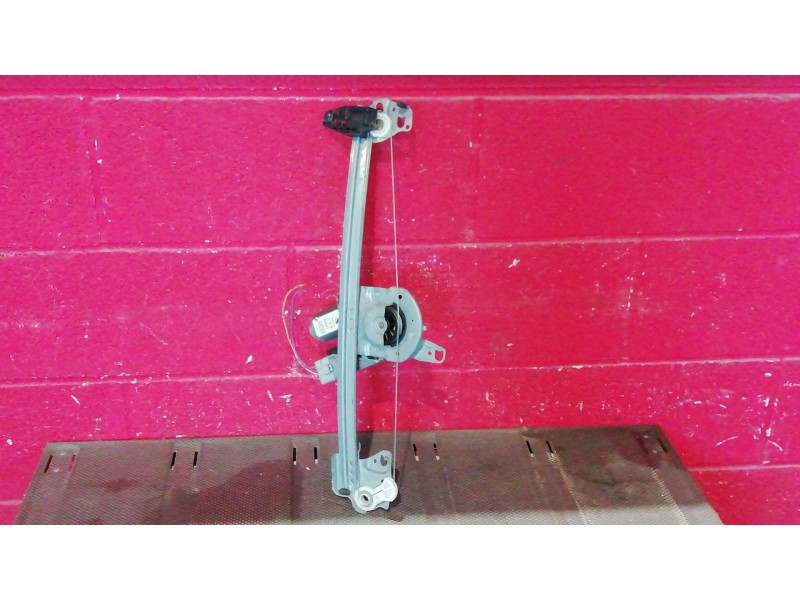 Recambio de elevalunas delantero derecho para citroen c3 1.1 referencia OEM IAM CONFORT6PINS   Recambio de elevalunas delantero derecho para citroen c3 1.1 referencia OEM IAM CONFORT6PINS