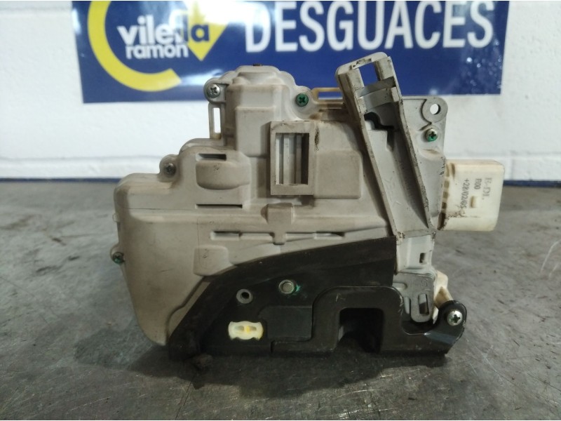 Recambio de cerradura puerta delantera izquierda para audi a4 berlina (8e) 2.0 16v tfsi referencia OEM IAM 8E1837015AA  