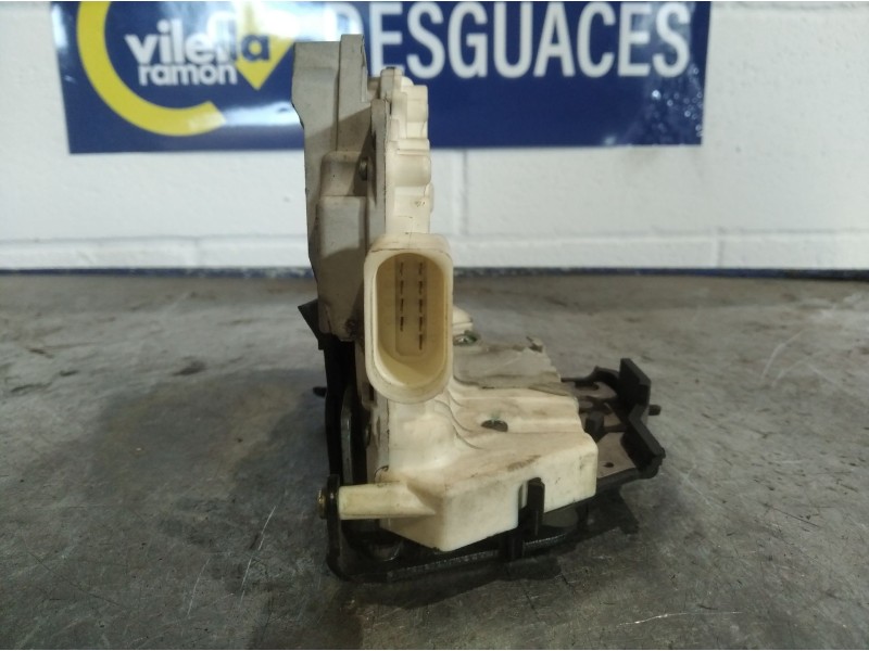 Recambio de cerradura puerta delantera izquierda para audi a4 berlina (8e) 2.0 16v tfsi referencia OEM IAM 8E1837015AA  