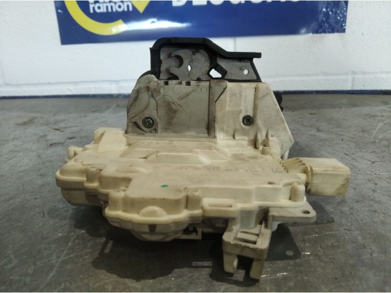 Recambio de cerradura puerta trasera izquierda para audi a4 berlina (8e) 2.0 16v tfsi referencia OEM IAM 8E1839015A  