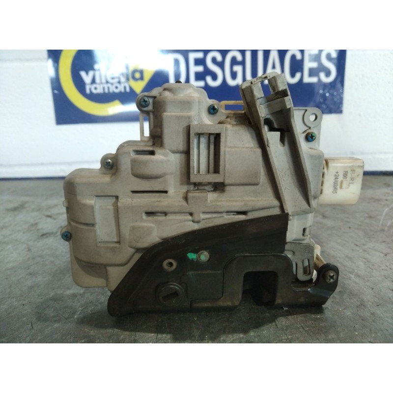 Recambio de cerradura puerta trasera izquierda para audi a4 berlina (8e) 2.0 16v tfsi referencia OEM IAM 8E1839015A  