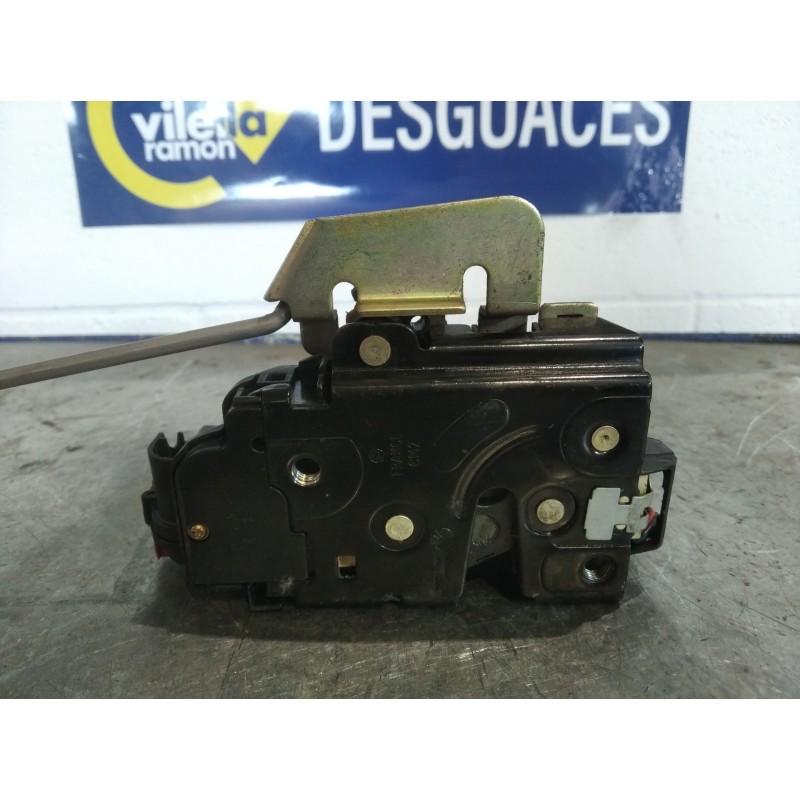 Recambio de cerradura puerta delantera derecha para audi a4 berlina (8e) 2.5 tdi quattro (132kw) referencia OEM IAM 4B1837016E  