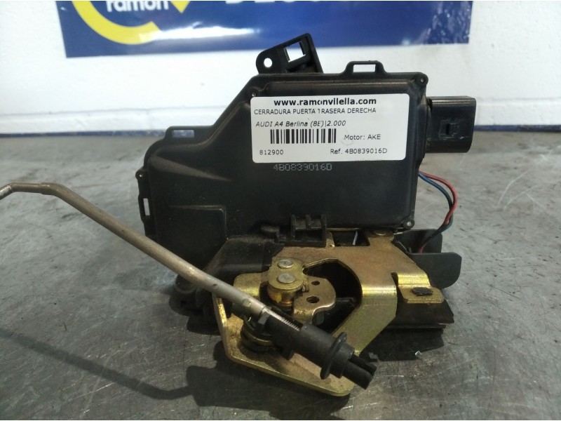 Recambio de cerradura puerta trasera derecha para audi a4 berlina (8e) 2.5 tdi quattro (132kw) referencia OEM IAM 4B0839016D  