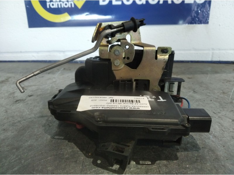 Recambio de cerradura puerta trasera izquierda para audi a4 berlina (8e) 2.5 tdi quattro (132kw) referencia OEM IAM 4B0839015D  