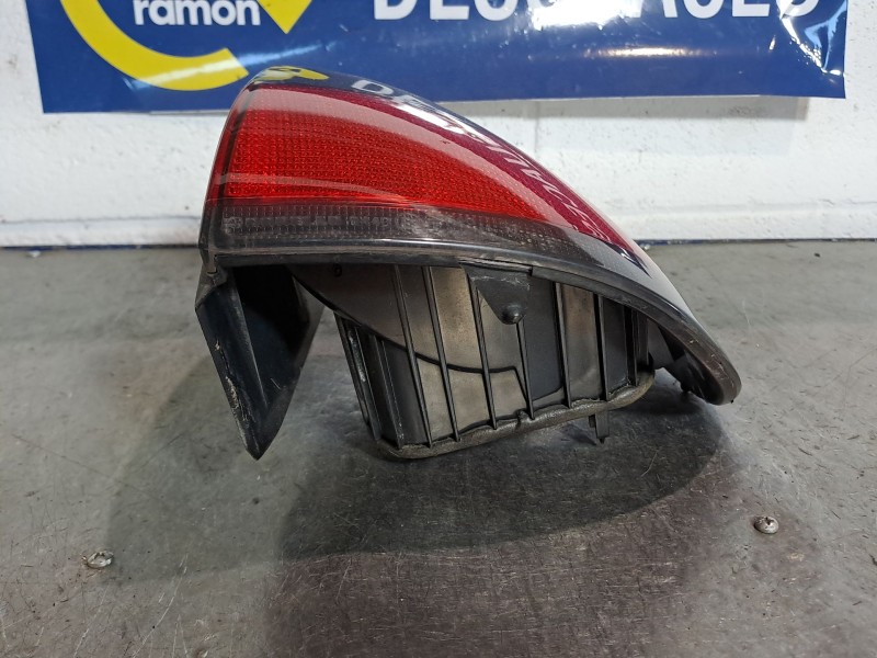 Recambio de piloto trasero derecho para renault megane i (ba0/1_) 1.9 dti referencia OEM IAM   