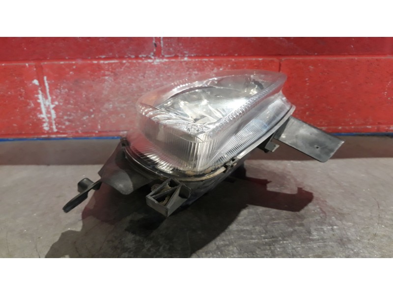 Recambio de faro izquierdo para citroen xsara picasso 1.8 16v sx referencia OEM IAM    Recambio de faro izquierdo para citroen xsara picasso 1.8 16v sx referencia OEM IAM