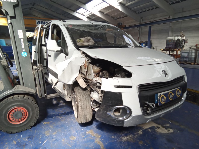peugeot partner kombi 1.6 16v hdi | 0.08 - ... del año 2014