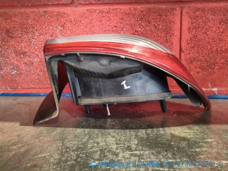 Recambio de piloto trasero izquierdo para renault laguna ii (bg0) authentique | 11.01 - 12.05 authentique | 11.01 - 12.05 refere