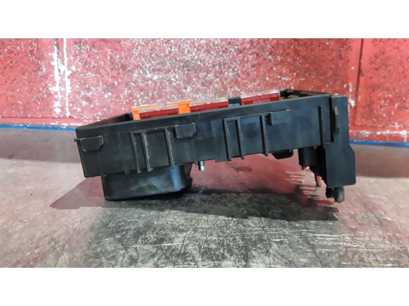 Recambio de caja reles fusibles para volkswagen passat berlina (3c2) highline | 04.05 - 12.10 highline | 04.05 - 12.10 referenci