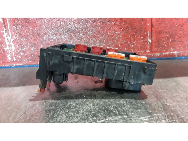 Recambio de caja reles fusibles para volkswagen passat berlina (3c2) highline | 04.05 - 12.10 highline | 04.05 - 12.10 referenci