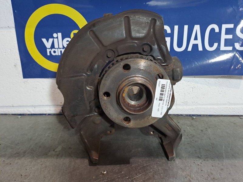 Recambio de mangueta delantera derecha para volkswagen golf iv berlina (1j1) 1.6 referencia OEM IAM   